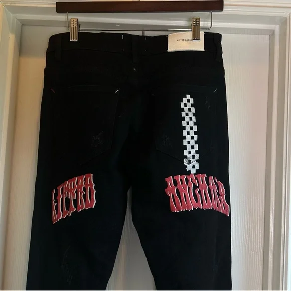 Lifted Anchors Black Jeans - Picture 5 of 7